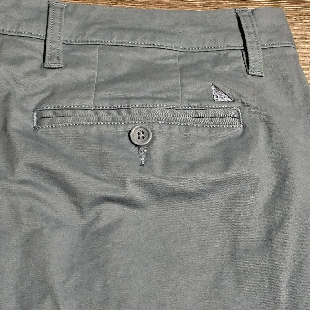 Untuckit Mens St. Vincent Chino Golf Shorts Size 36 Color Blue Stone‎ Outdoor